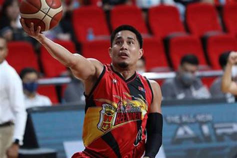san miguel beermen latest news|PBA: San Miguel overcomes Phoenix behind JMF, Perez's heroics.